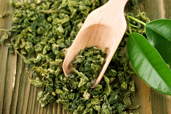 3. ชาเขียว (Green Tea) มีสารต้านอนุมูลอิสระ ช่วยปกป้องผิว